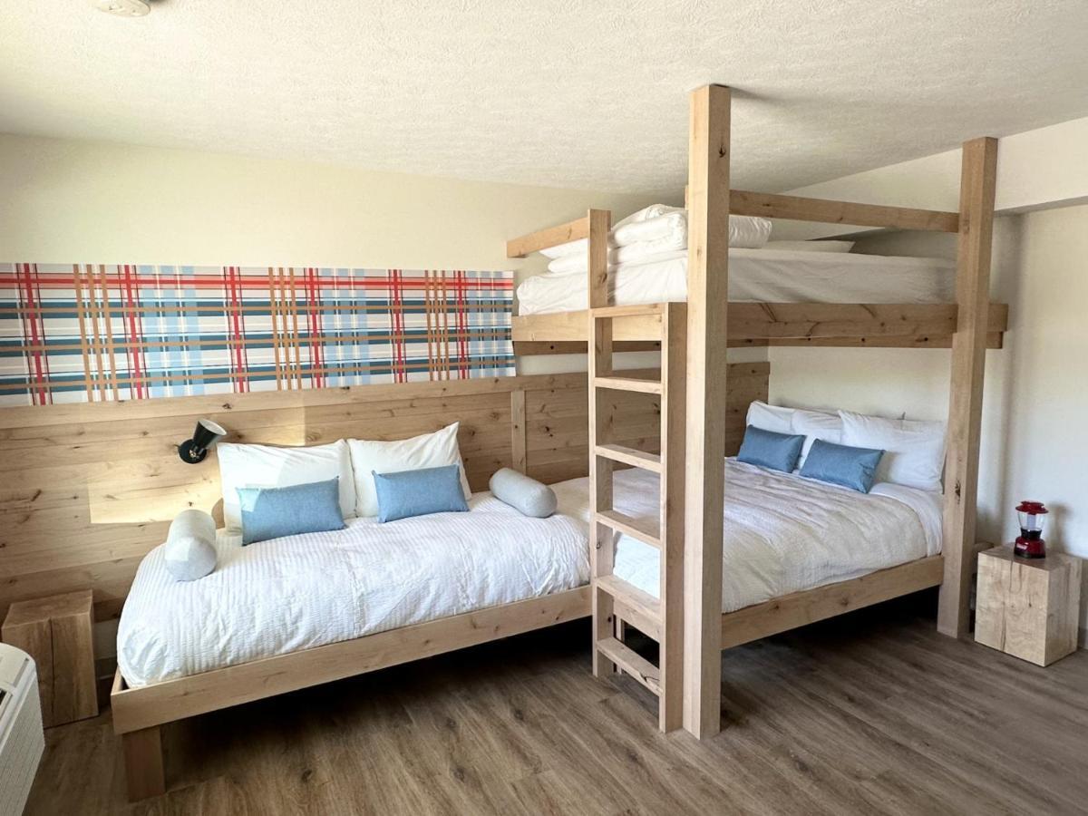 Explorer Rest & Recreation 桑达斯基 外观 照片